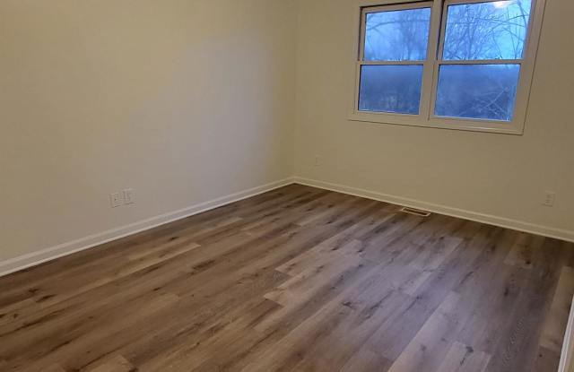 6481 Goodrich Road - LHS Gallery 4