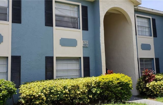 2541 N ALAFAYA TRAIL - 2541 Alafaya Trail, University, FL 32826
