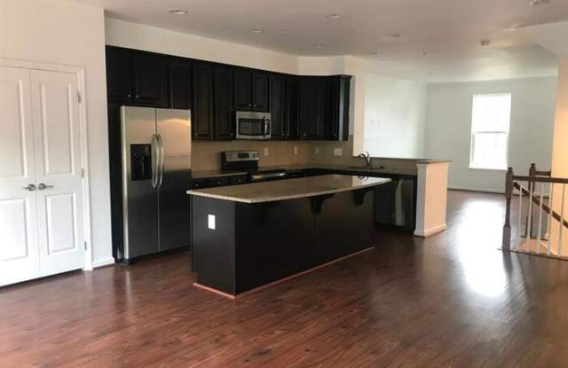 12291 Broadstone Place Gallery 2