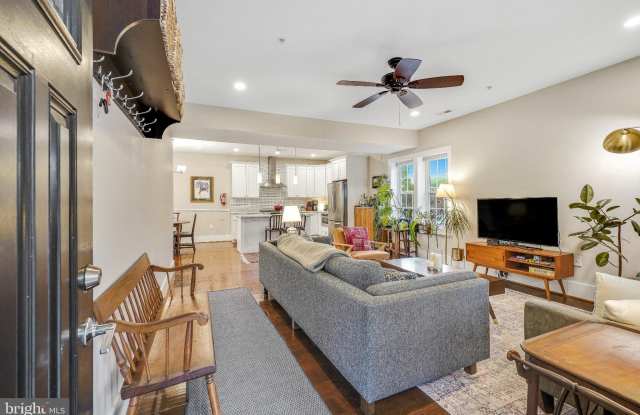 837 SHEPHERD Street NW Gallery 3