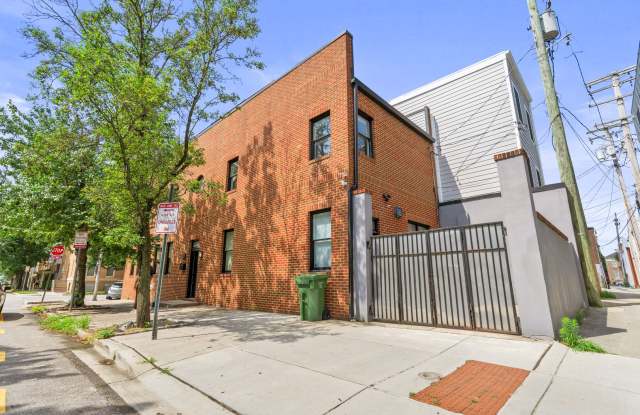 4 Bedroom / 3 Bathroom Modern Contemporary Home in Canton, Baltimore! - 1126 South Potomac Street, Baltimore, MD 21224