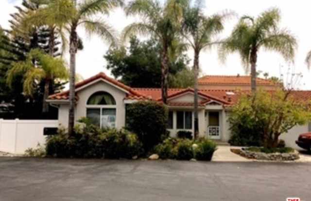 100 PAWNEE Lane - 100 Pawnee Ln, Topanga, CA 90290