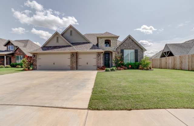Jenks Luxury Living Gallery 3
