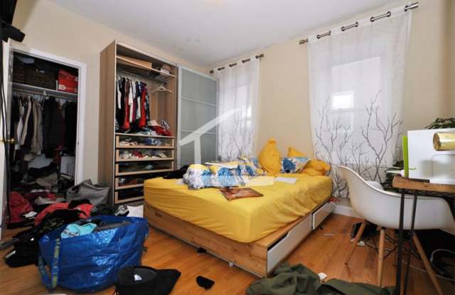 $1k Utilities Rebate Promo! Fab Apt near BU in ideal Location! 2 Full baths, XL rooms  back porch! photos photos