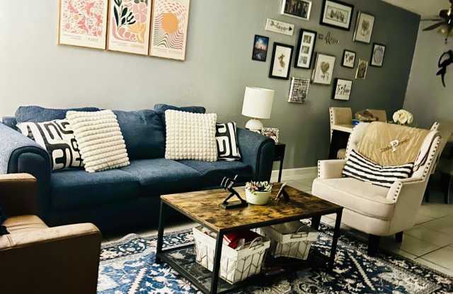 820 N GOLF Drive Gallery 3