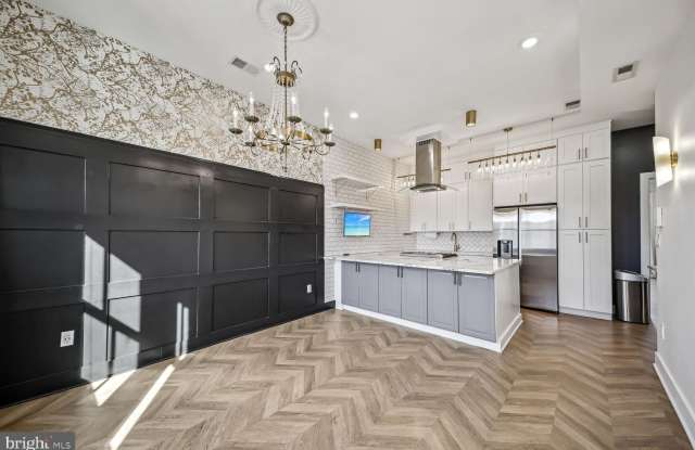 2012 D Street NE unit: 3 photos photos 2012 D Street NE unit: 3 photos photos