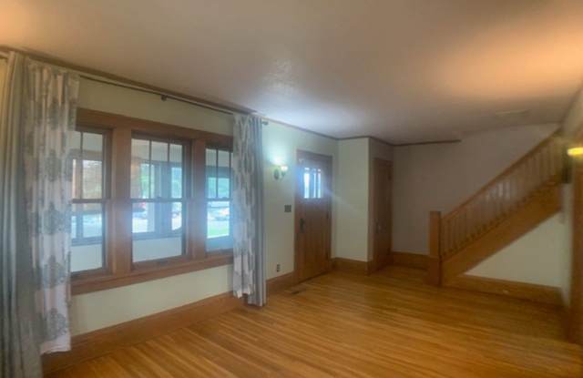 1428 Snelling Ave. in St. Paul Gallery 1