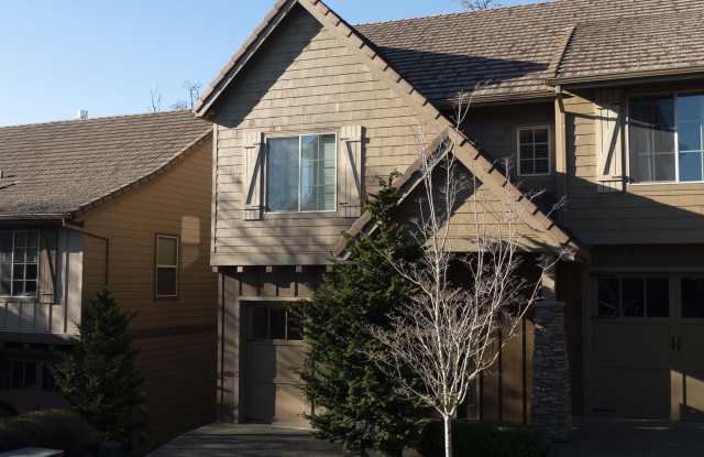 2119 NW Village Circle Gallery 2