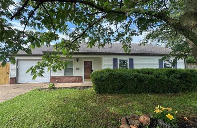 2491 Lakeside  AVE photos photos