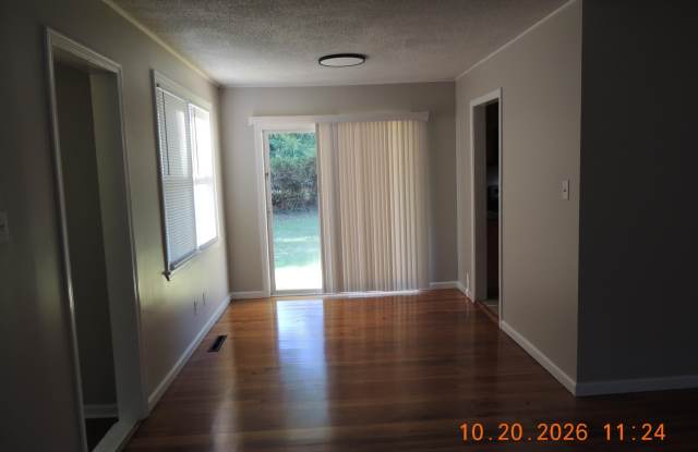 509 Henderson Drive Gallery 4