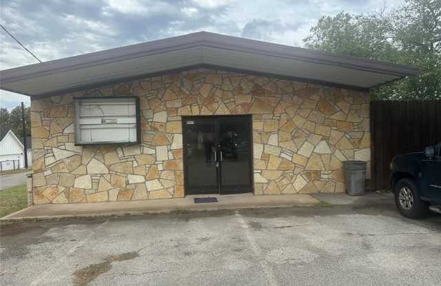 900 N Houston Street photos photos