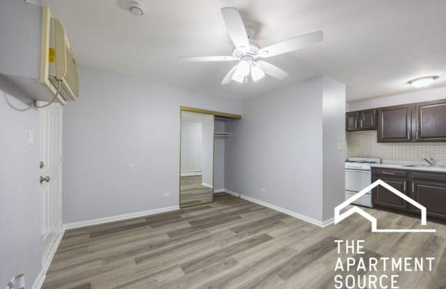 4537 North Dover St. photos photos