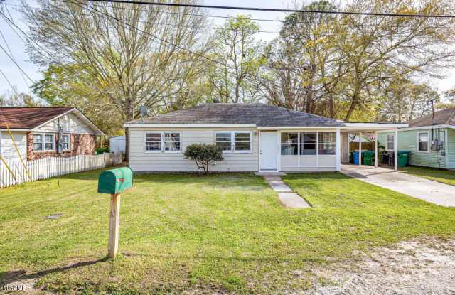 2312 Parsley Ave - 2312 Parsley Avenue, Pascagoula, MS 39567