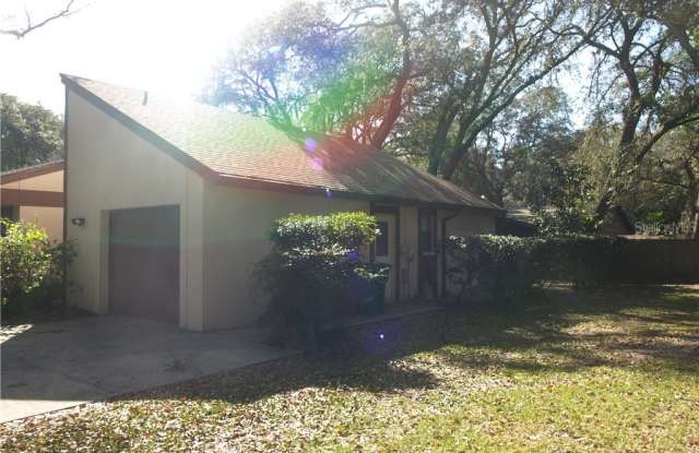 9615 HIDDEN OAKS CIRCLE Gallery 2