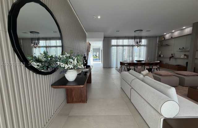 16786 Natures Way Gallery 4