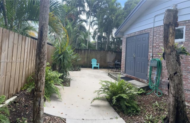 834 NE 18th Ct - 834 Northeast 18th Court, Fort Lauderdale, FL 33305
