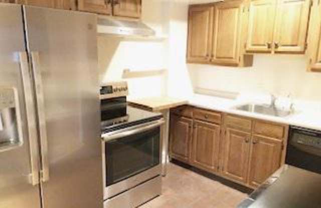 2111 N ST NW Gallery 2