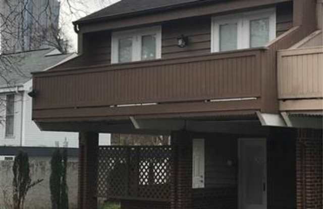 418 9th Street W - 418 W 9th St, Charlotte, NC 28202
