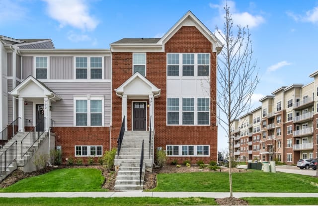 771 Rockwell Lane - 771 Rockwell Ln, Des Plaines, IL 60016