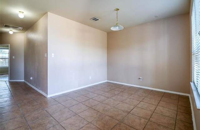 11821 Ponderosa Pine Drive Gallery 3
