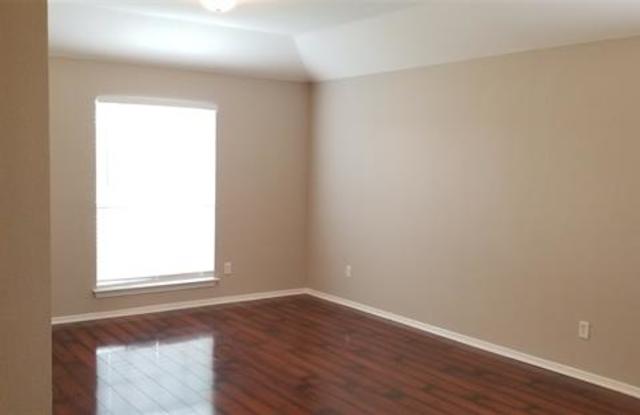 4503 Ashbury Lane Gallery 3