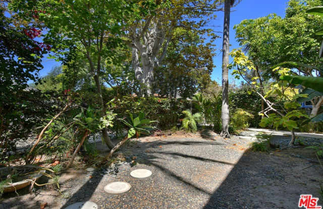 656 Angelus Pl Gallery 2