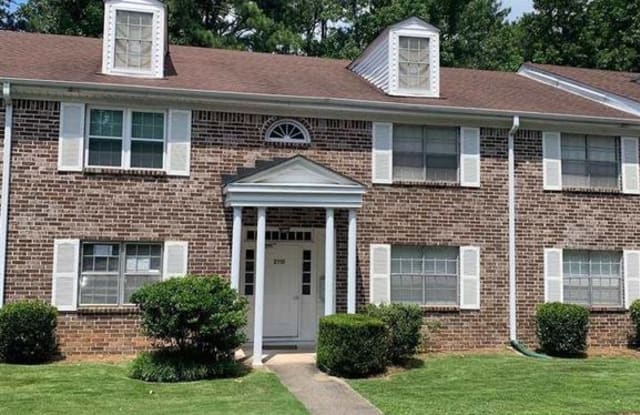 2118 Montreat Lane - 2118 Montreat Lane, Vestavia Hills, AL 35216