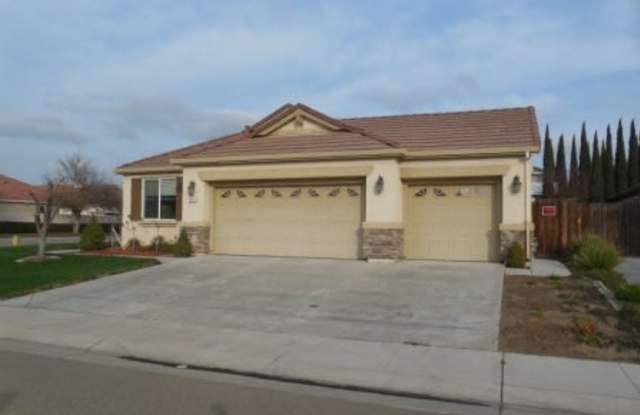 1916 Belmont Pl - 1916 Belmont Place, Manteca, CA 95337