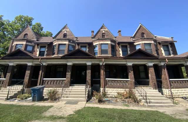 218 S Bowman Ave - 218 South Bowman Avenue, Danville, IL 61832