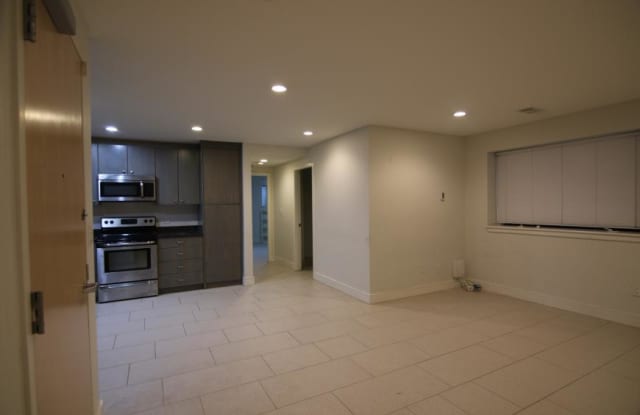 557 Columbus Ave. photos photos