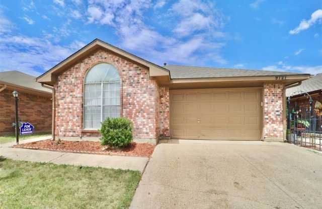 9727 Pinehurst Lane - 9727 Pinehurst Lane, Dallas, TX 75227