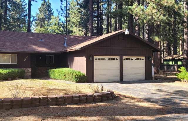 Fully Furnished House in South Lake Tahoe! photos photos