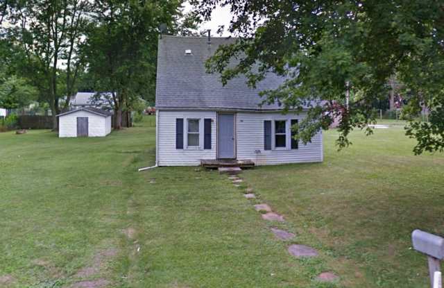 Cozy Home with a Lot of Land! photos photos
