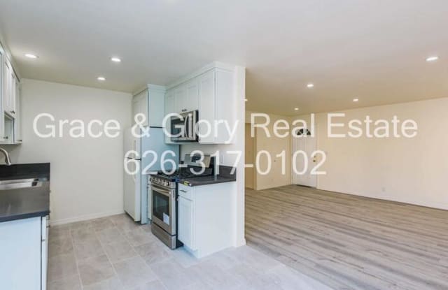 1033 Springfield Street photos photos