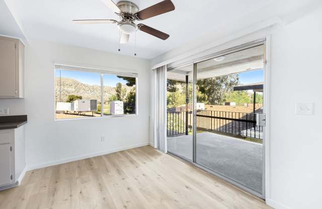 Act Fast: $1,000 Off First Month + One Month Free Rent! Gallery 3