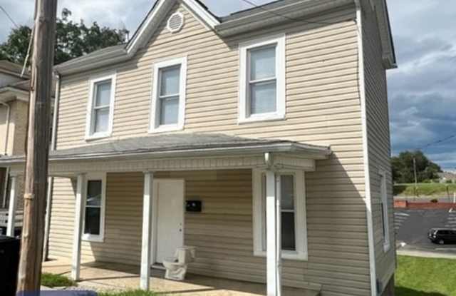 3 Bedroom home in Roanoke City Gallery 3
