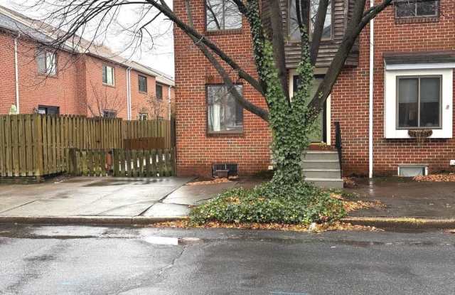 315 VERBEKE STREET - 315 Verbeke Street, Harrisburg, PA 17102
