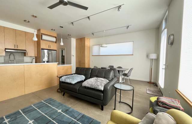 2743 Friendly Alley photos photos