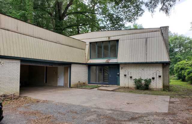 1813 McGuire Ave - 1813 North Mcguire Avenue, Monroe, LA 71203