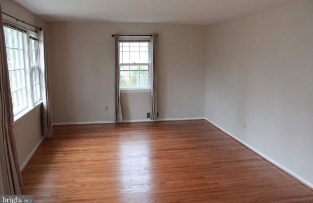 8615 CONOVER PLACE Gallery 4