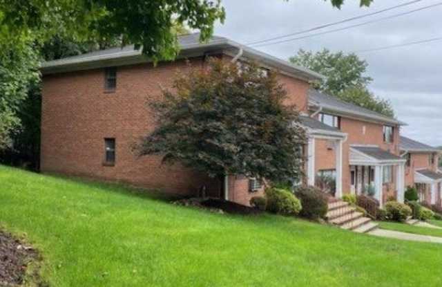 2 Colonial Dr Gallery 2