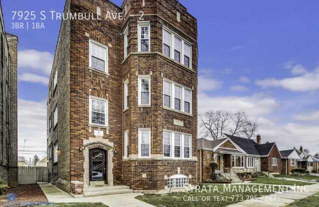 7925 South Trumbull Avenue - 2 photos photos