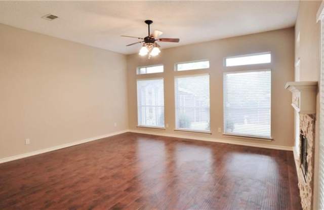 6705 Tamarron Lane Gallery 3