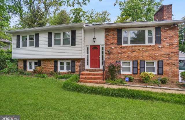 1032 PINECREST Drive photos photos