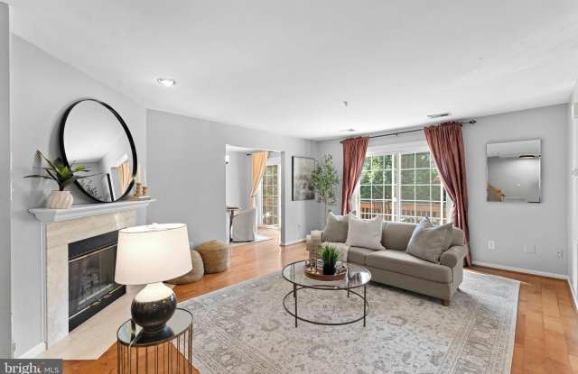 11706 ROCKAWAY Lane Gallery 4