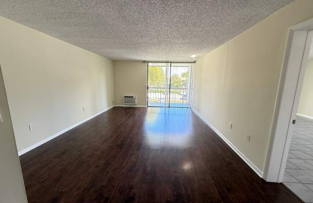 770 Northeast 195th Street photos photos