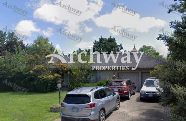3837 S Woodland Ave - 3837 South Woodland Avenue, Independence, MO 64052