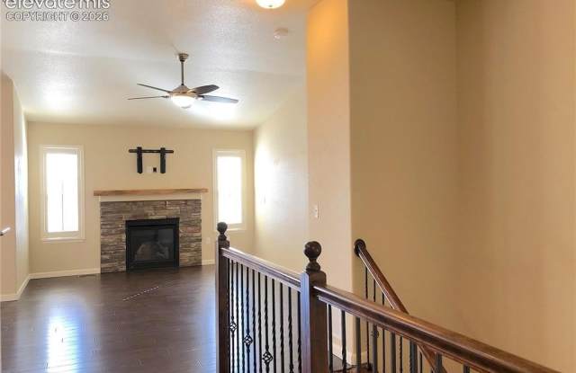 8183 Potentilla Grove Gallery 3