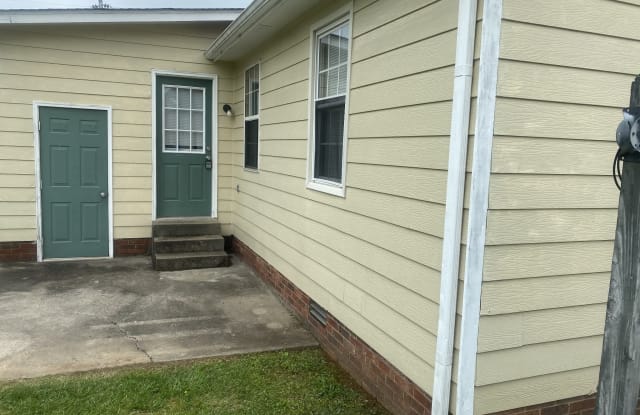 100 Sugar Tree Ct - 100 Sugartree Ct, White House, TN 37188