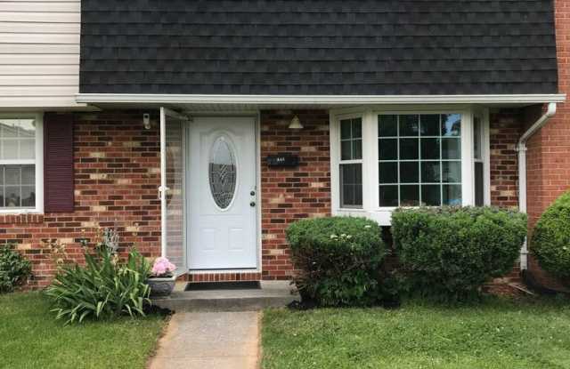212 MOORE DRIVE - 212 Moore Drive, Berryville, VA 22611